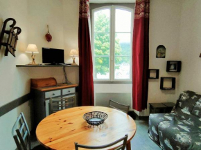 Appartement 2bis pour 6 pers, proche télécabine, thermes, parking gratuit, orientation ouest - FR-1-234-247